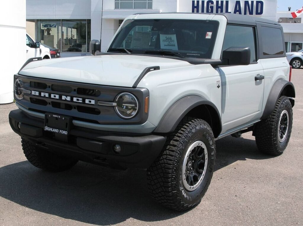 2021 Ford Bronco Big Bend two-door on factory 17-inch rims and all-terrain tires