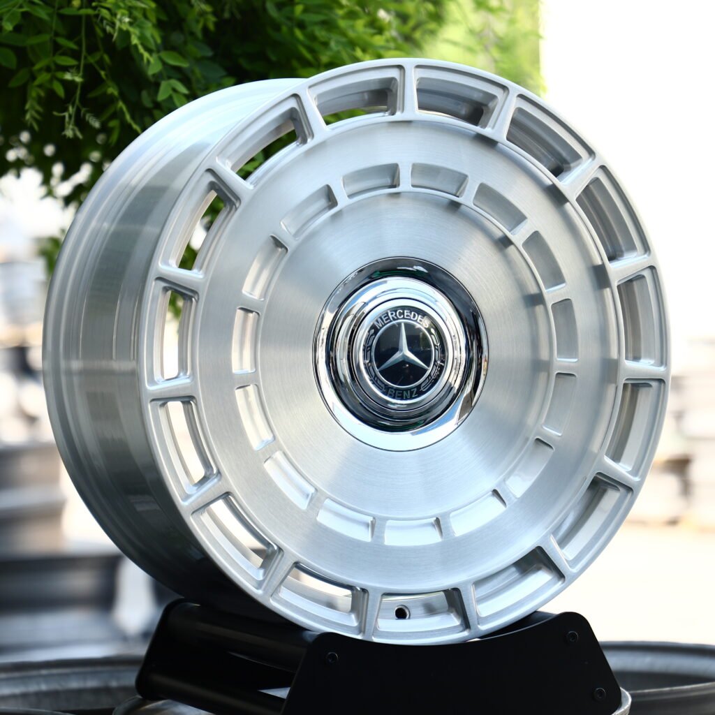 Brushed Silver Mesh Multi-Spoke Forged Wheels – Mercedes-Benz S-Class Maybach Fitment (19-22in, 5x112) view 2