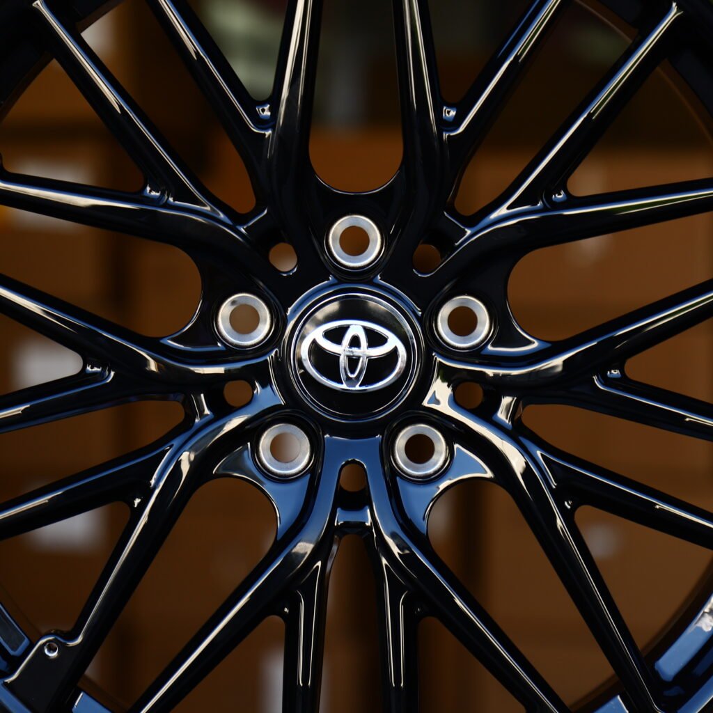 Gloss Black 10-Spoke Y-Design Forged Wheels – Toyota Crown Estate [JP] Fitment (18-22in, 5x114.3) view 4