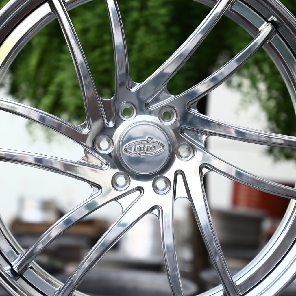 Machined Silver 5-Spoke Y-Design Forged Wheels – Land Rover Defender Vertex Fitment (20-24in, 5x120) view 4