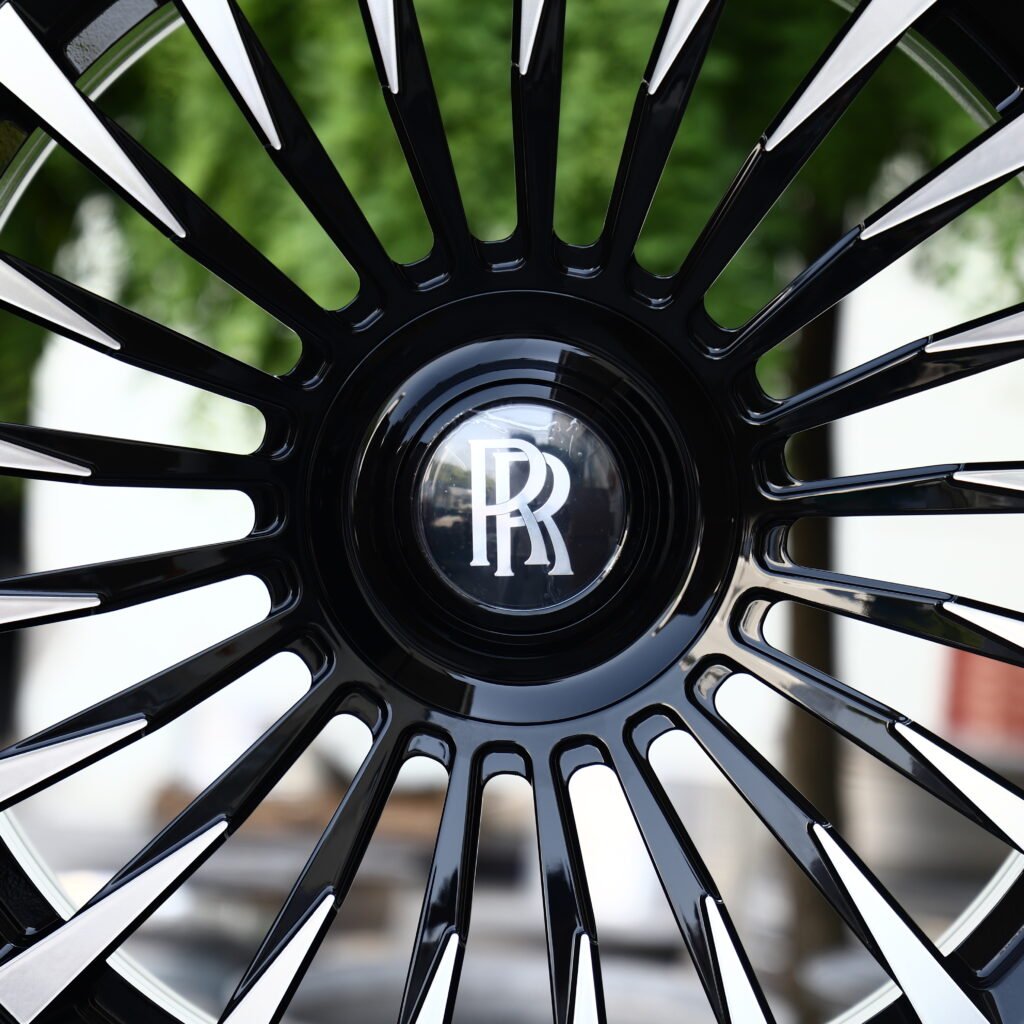 Rolls Royce Machined Face 20-Spoke Forged Wheels – Mansory Rolls Royce Conquistador (Phantom) Fitment (21-24in, 5x120) view 4