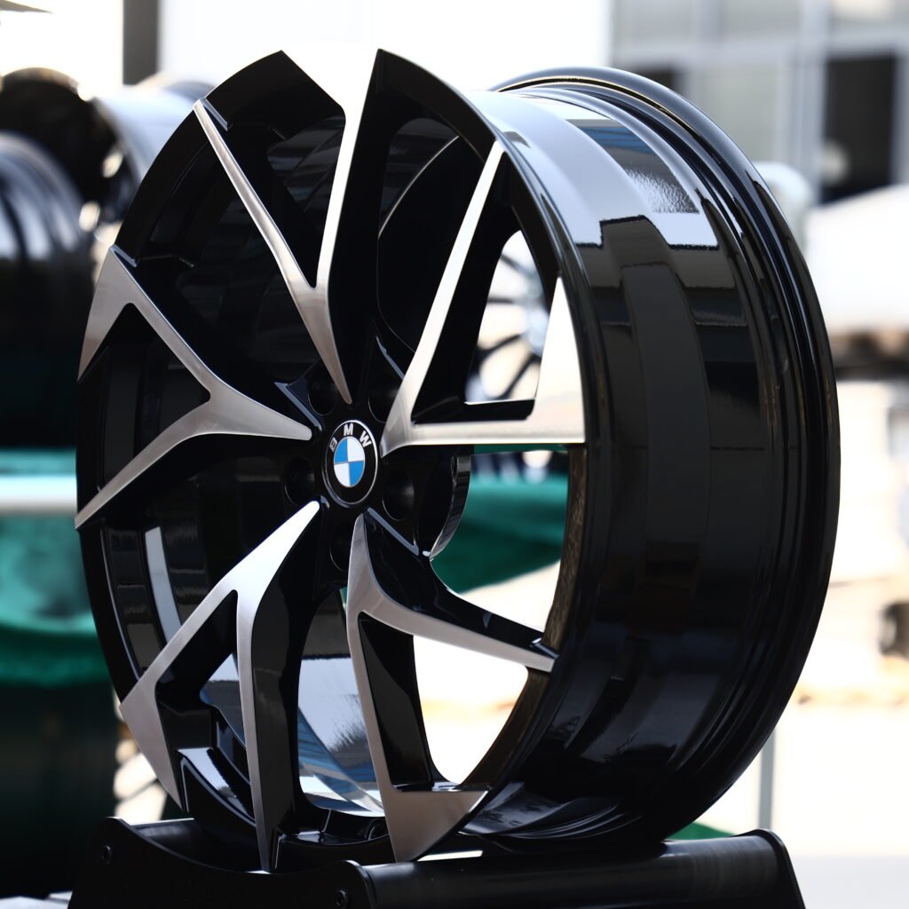 BMW Style 437M Machined Face 5-Spoke Y-Design Forged Wheels – BMW M340i xDrive Sedan Fitment (19-20in, 5x112) view 3