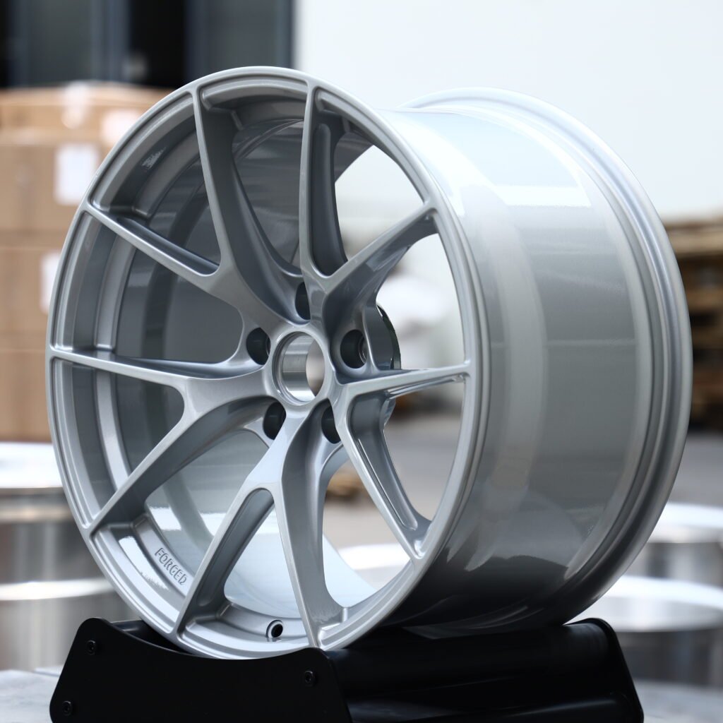 APEX VS 5RS High-Gloss Silver 5-Spoke Y-Design Forged Wheels – BMW M3 CS Handschalter Fitment (19-21in, 5x112) view 3