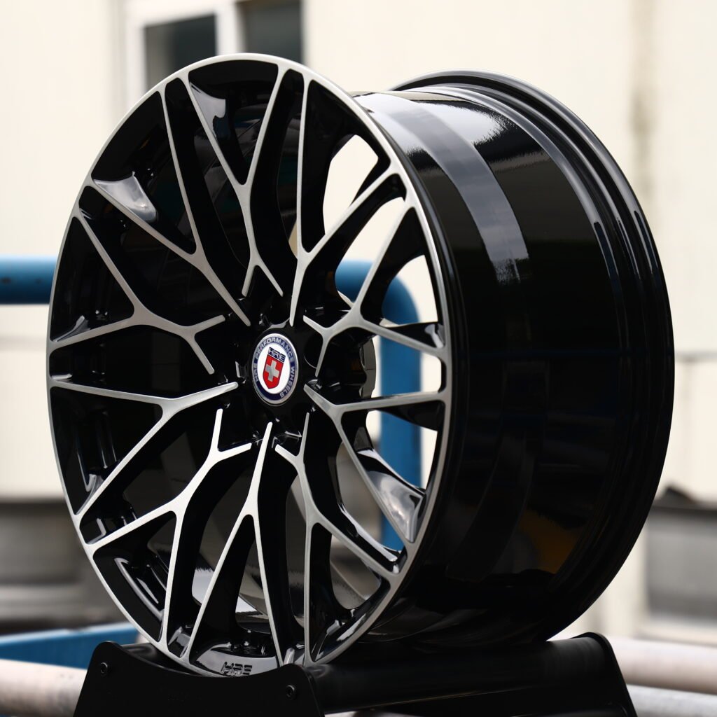 HRE P200 Gloss Black Mesh Multi-Spoke Forged Wheels – BMW M3 CS Handschalter Fitment (19-24in, 5x112) view 3