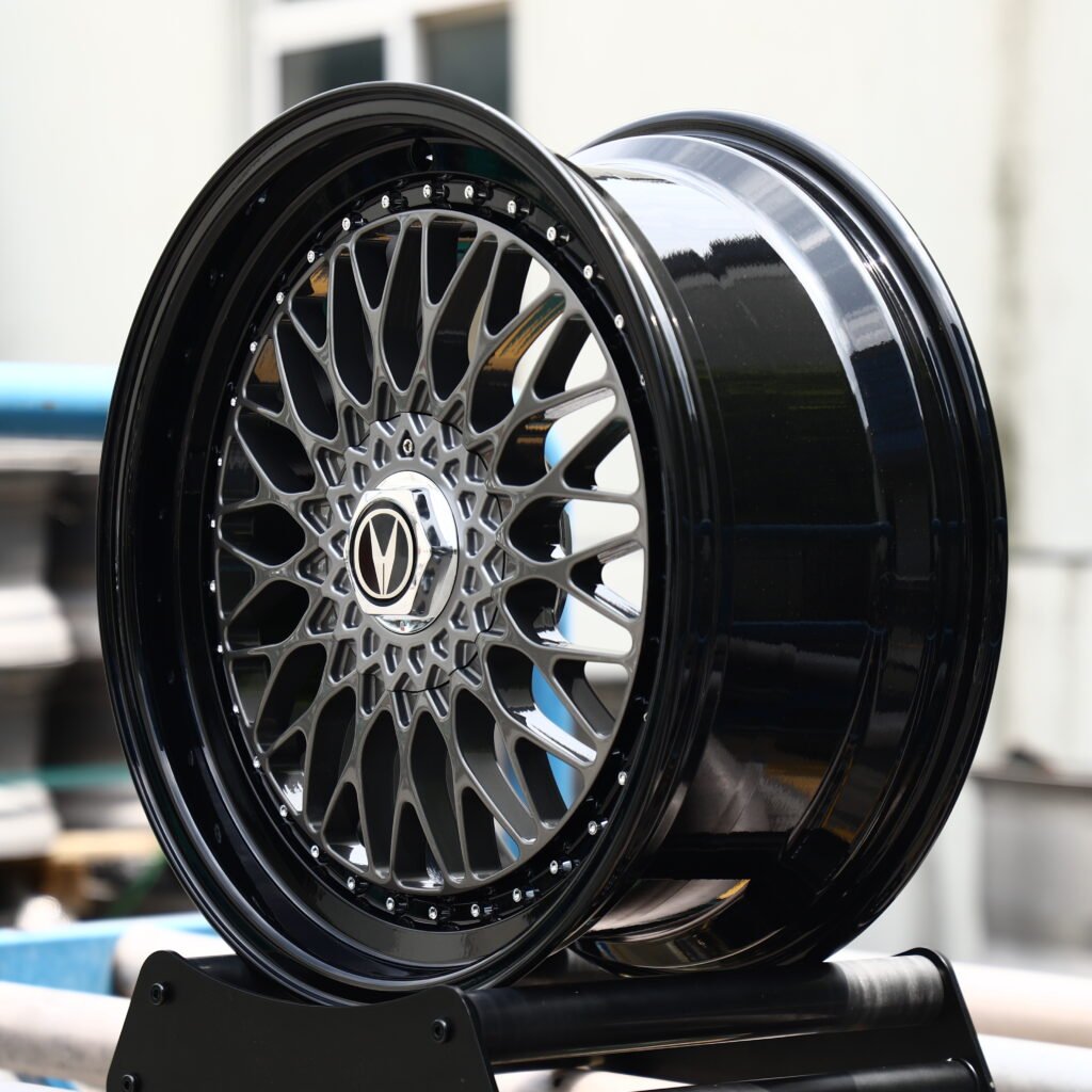 VOSSEN W2 CS Gunmetal Polished Lip Mesh Multi-Spoke Forged Wheels – Mercedes-Benz S-Class Maybach Fitment (19-22in, 5x112) view 3