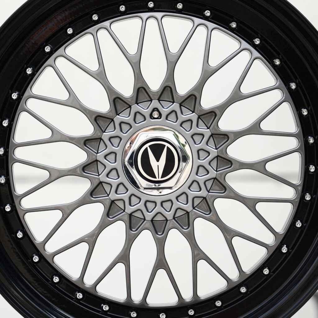 VOSSEN W2 CS Gunmetal Polished Lip Mesh Multi-Spoke Forged Wheels – Mercedes-Benz S-Class Maybach Fitment (19-22in, 5x112) view 4