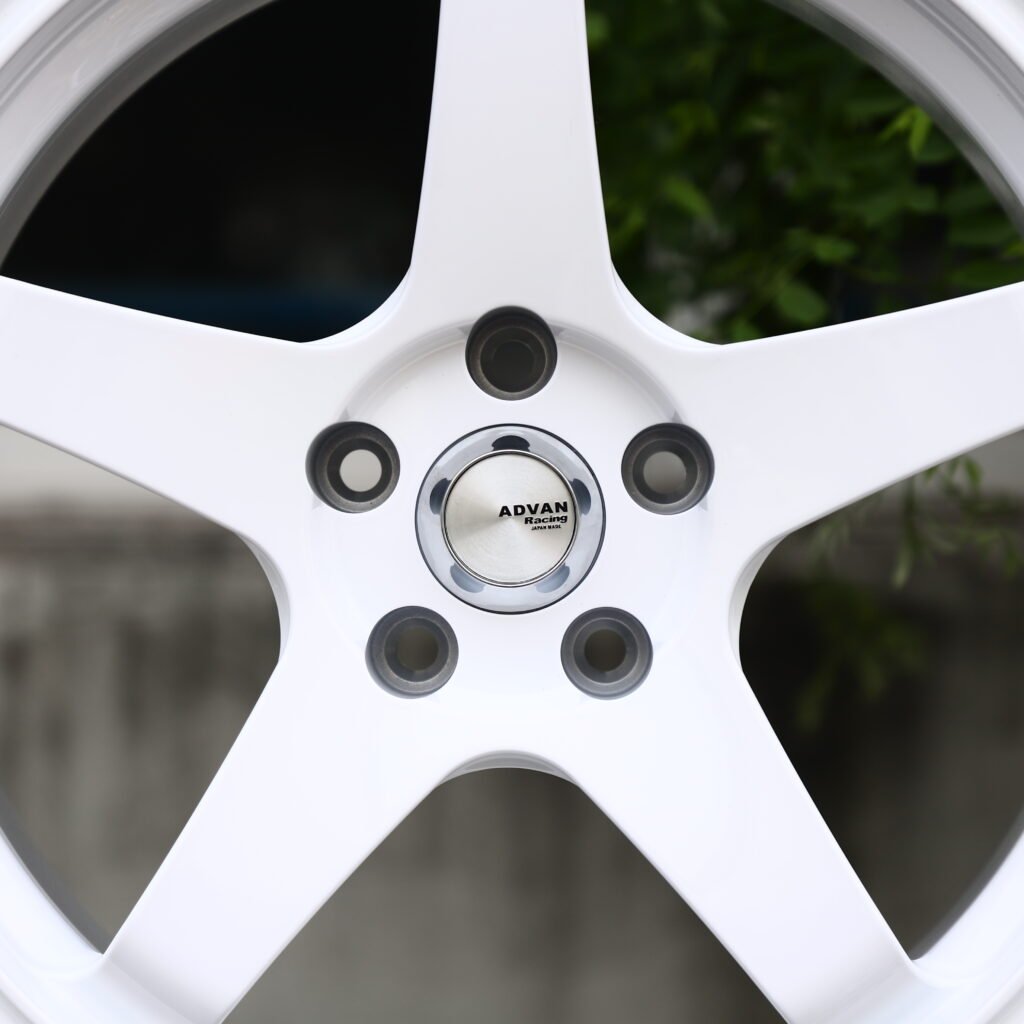 ADVAN RACING Gloss White 5-Spoke Forged Wheels – Honda Civic Type R Fitment (18-20in, 5x120) view 4