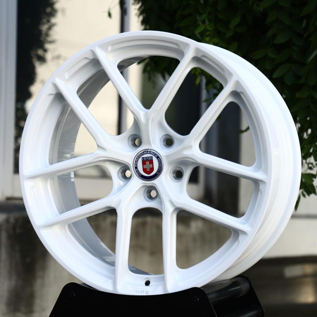HRE P101 Gloss White 5-Spoke Y-Design Forged Wheels – Land Rover Range Rover Sport SV Carbon Fitment (20-24in, 5x120) view 2