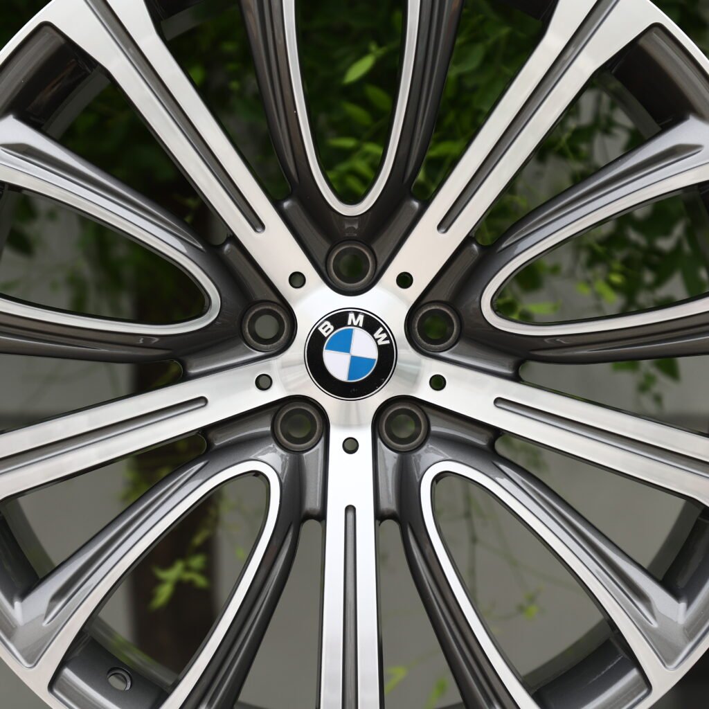 BMW Style 748M Machined Face 10-Spoke Y-Design Forged Wheels – BMW X6 M Competition Fitment (21-23in, 5x112) view 4