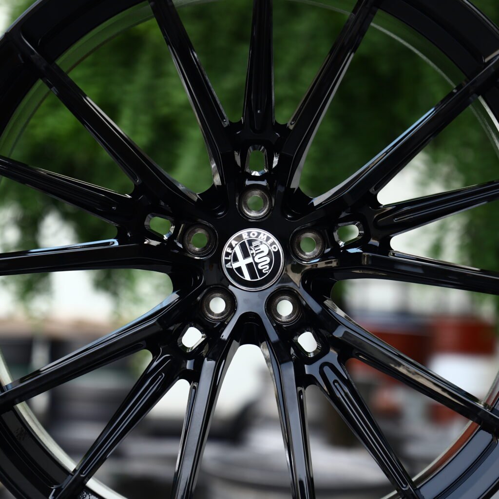 Alfa Romeo Gloss Black 15-Spoke Forged Wheels – Alfa Romeo Giulia Quadrifoglio Luna Rossa Fitment (19-22in, 5x110) view 4