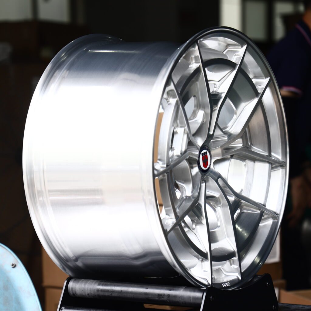 HRE Brushed Silver 5-Spoke Forged Wheels – Mercedes-Benz S-Class Maybach Fitment (19-22in, 5x112) view 3