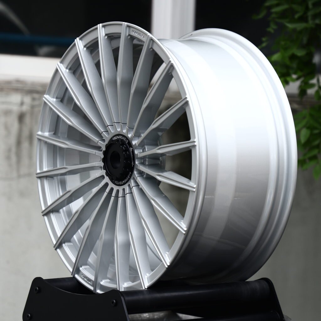 EDITION 26 Brushed Silver 20-Spoke Forged Wheels – BMW i7 Fitment (20-22in, 5x112) view 3