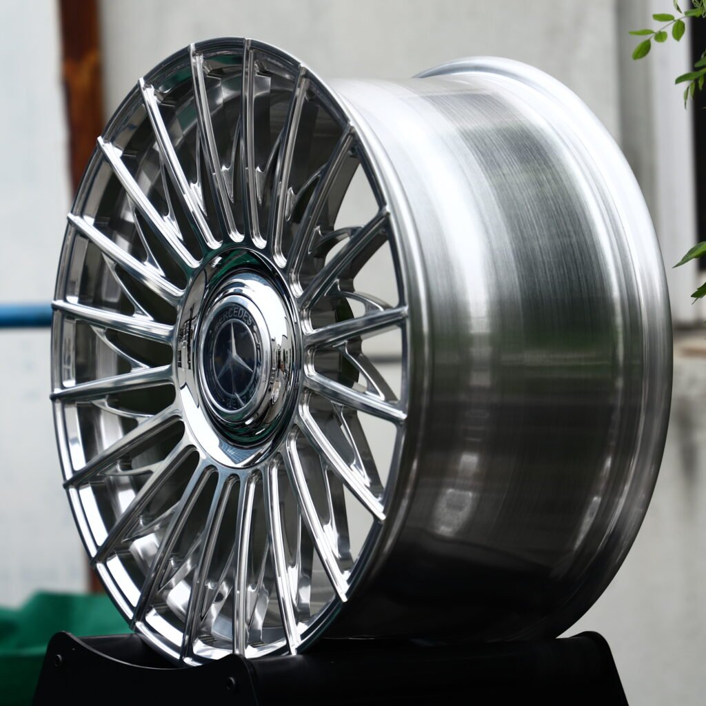 VOSSEN S17 Full Polished Chrome Silver 15-Spoke Forged Wheels – Mercedes-Benz S-Class Maybach Fitment (19-22in, 5x112) view 3