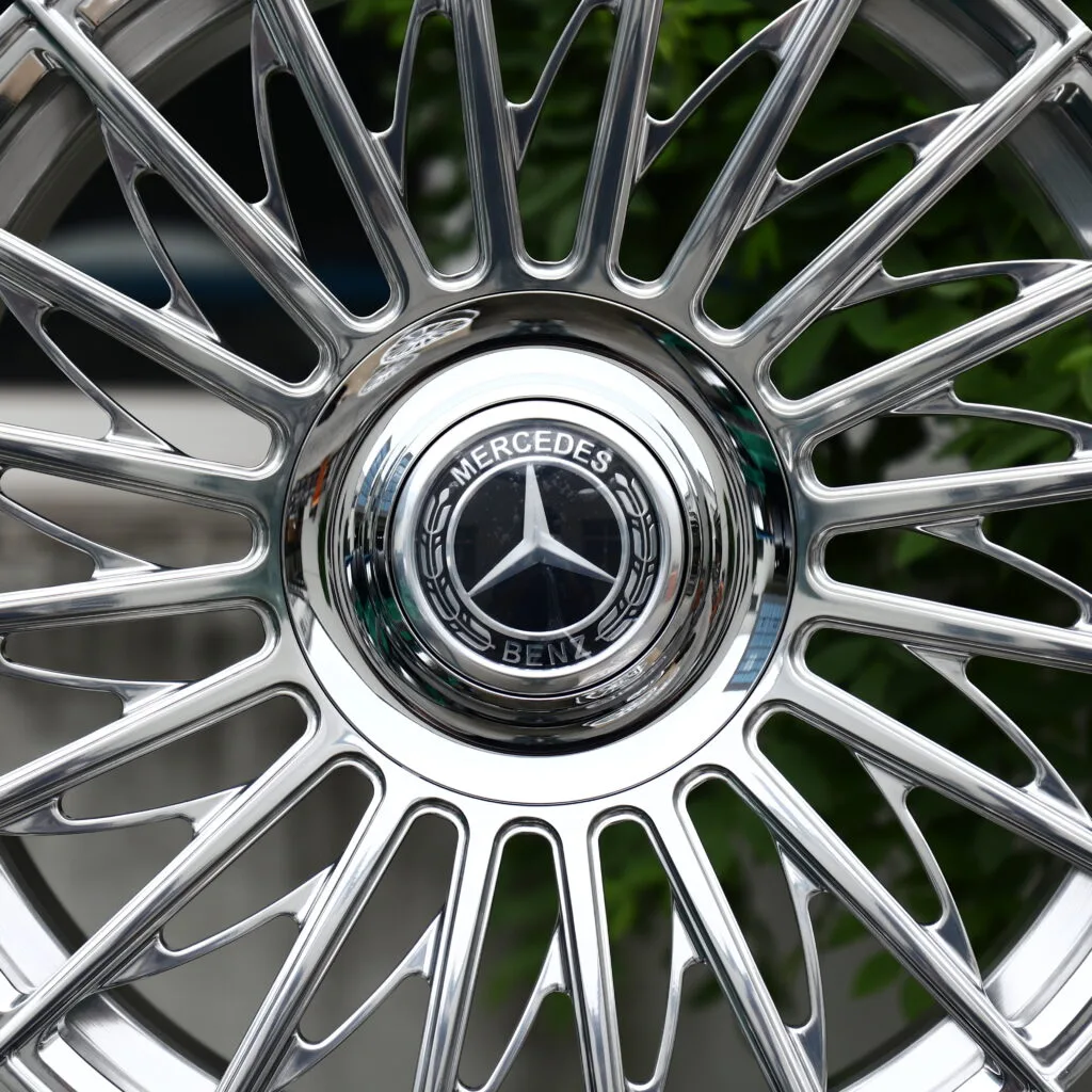 VOSSEN S17 Full Polished Chrome Silver 15-Spoke Forged Wheels – Mercedes-Benz S-Class Maybach Fitment (19-22in, 5x112) view 4