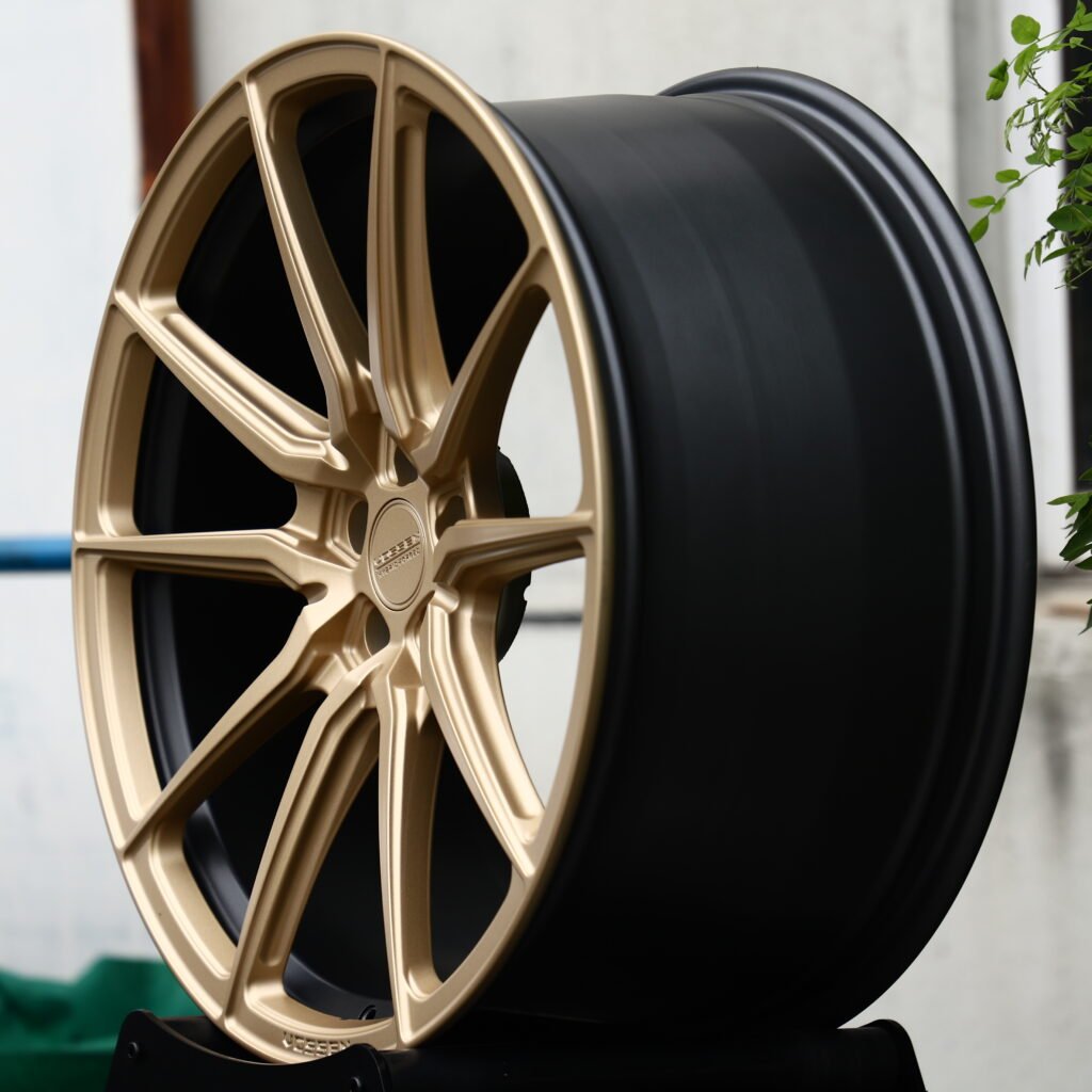 VOSSEN HF 2 Bronze Gold 5-Spoke Y-Design Forged Wheels – Mercedes-Benz S-Class Maybach Fitment (19-22in, 5x112) view 3