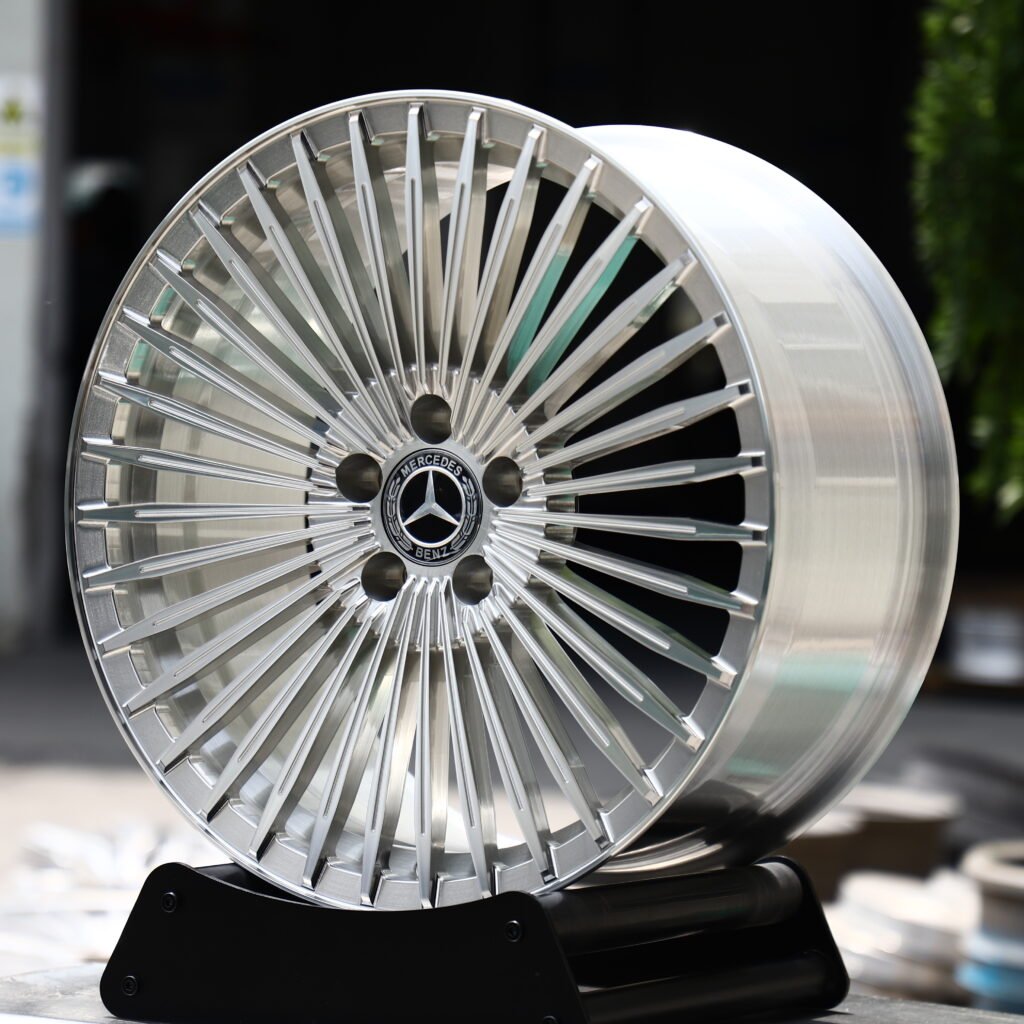 Brushed Silver Fine Multi-Spoke Forged Wheels – Mercedes-Benz S-Class Maybach Fitment (19-22in, 5x112) view 2