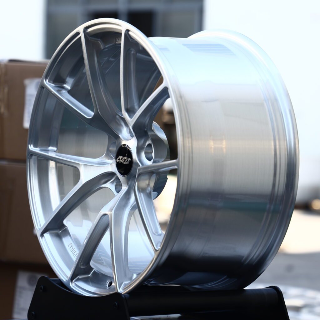 APEX VS 5RS Full Polished Brushed Silver 10-Spoke Y-Design Forged Wheels – BMW M3 CS Handschalter Fitment (19-21in, 5x112) view 3