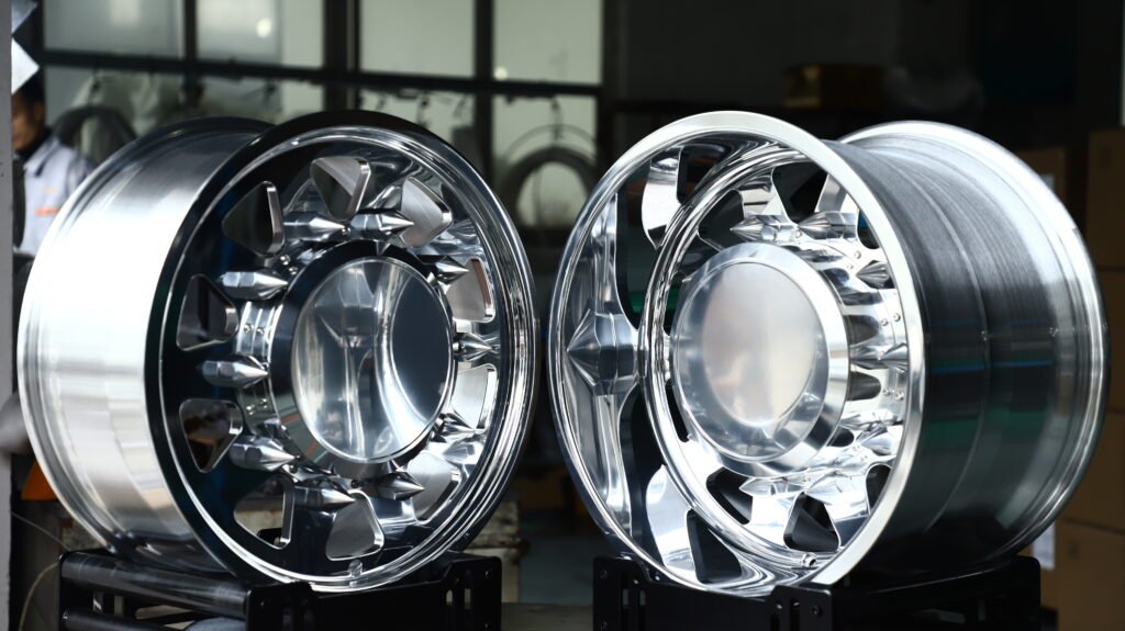 Polished Deep-Dish Dually Forged Wheels – Chevrolet Silverado 3500HD Dually Fitment (20-22in, 8×165.1) view 3