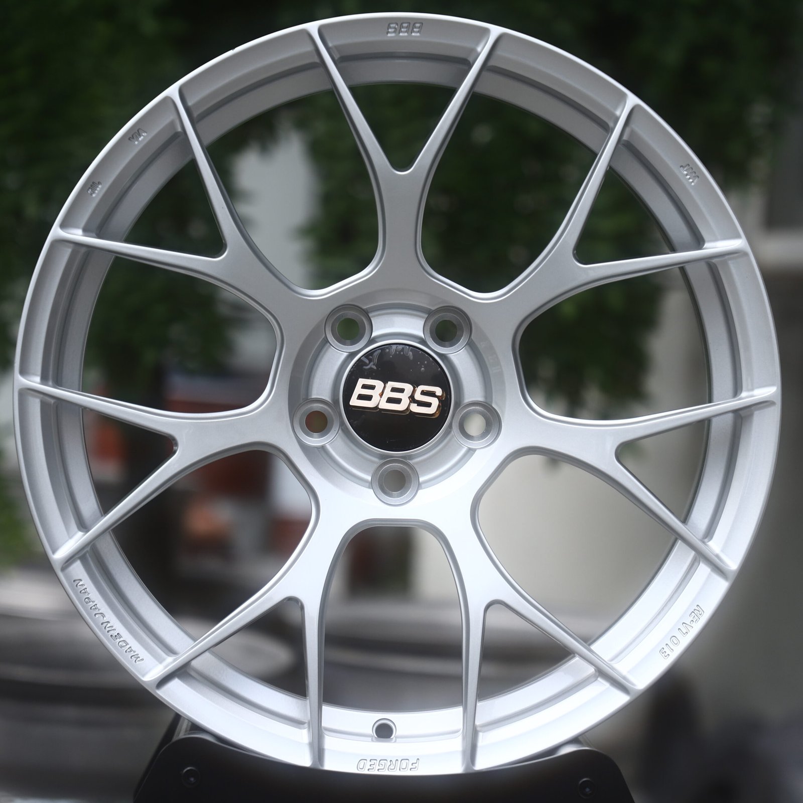 BBS CI-R-Style High-Gloss Silver 10-Spoke Y-Design Forged Wheels – BMW M3 CS Handschalter, front view