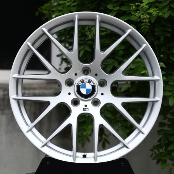 BMW M3 CS Handschalter wheels – Brushed Silver Mesh Multi-Spoke (BMW Style 359M), front view