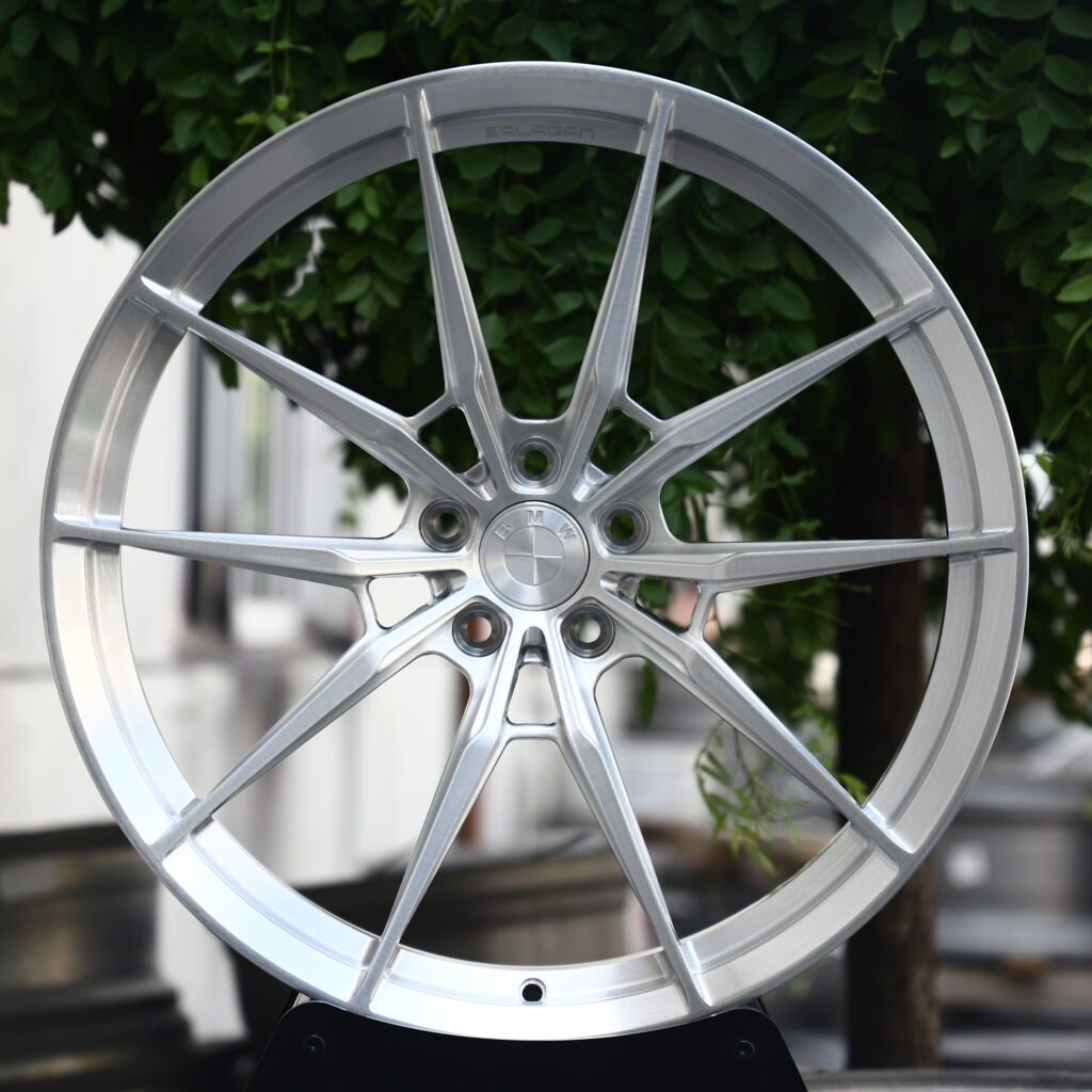 BMW Style 437M Brushed Silver 5-Spoke Y-Design Forged Wheels – BMW M340i xDrive Sedan Fitment (19-20in, 5×112) Реплика кованых дисков