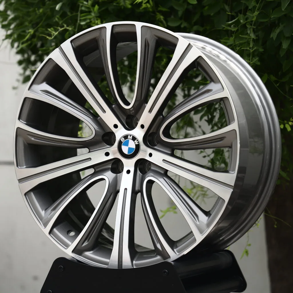 BMW Style 748M Machined Face 10-Spoke Y-Design Forged Wheels – BMW X6 M Competition, angled view