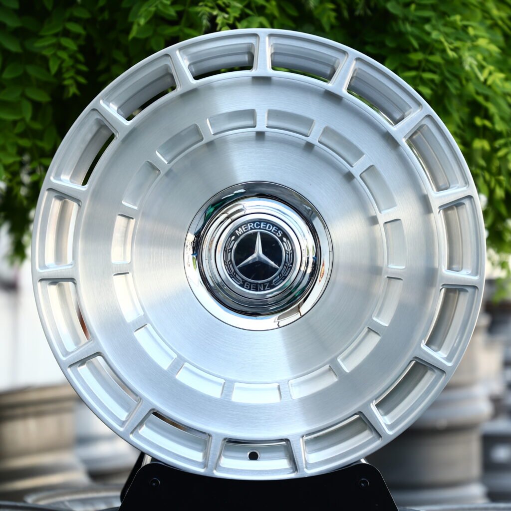 Brushed Silver Mesh Multi-Spoke Forged Wheels – Mercedes-Benz S-Class Maybach Fitment (19-22in, 5×112) Монолитные кованые диски (Monoblock)