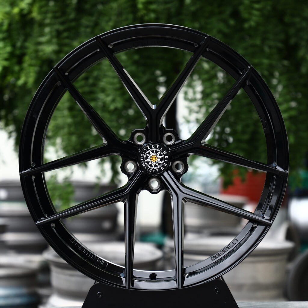 EDELWEISS LT3 Gloss Black 5-Spoke Y-Design Forged Wheels – Honda Civic Type R Fitment (18-20in, 5×120) Монолитные кованые диски (Monoblock)