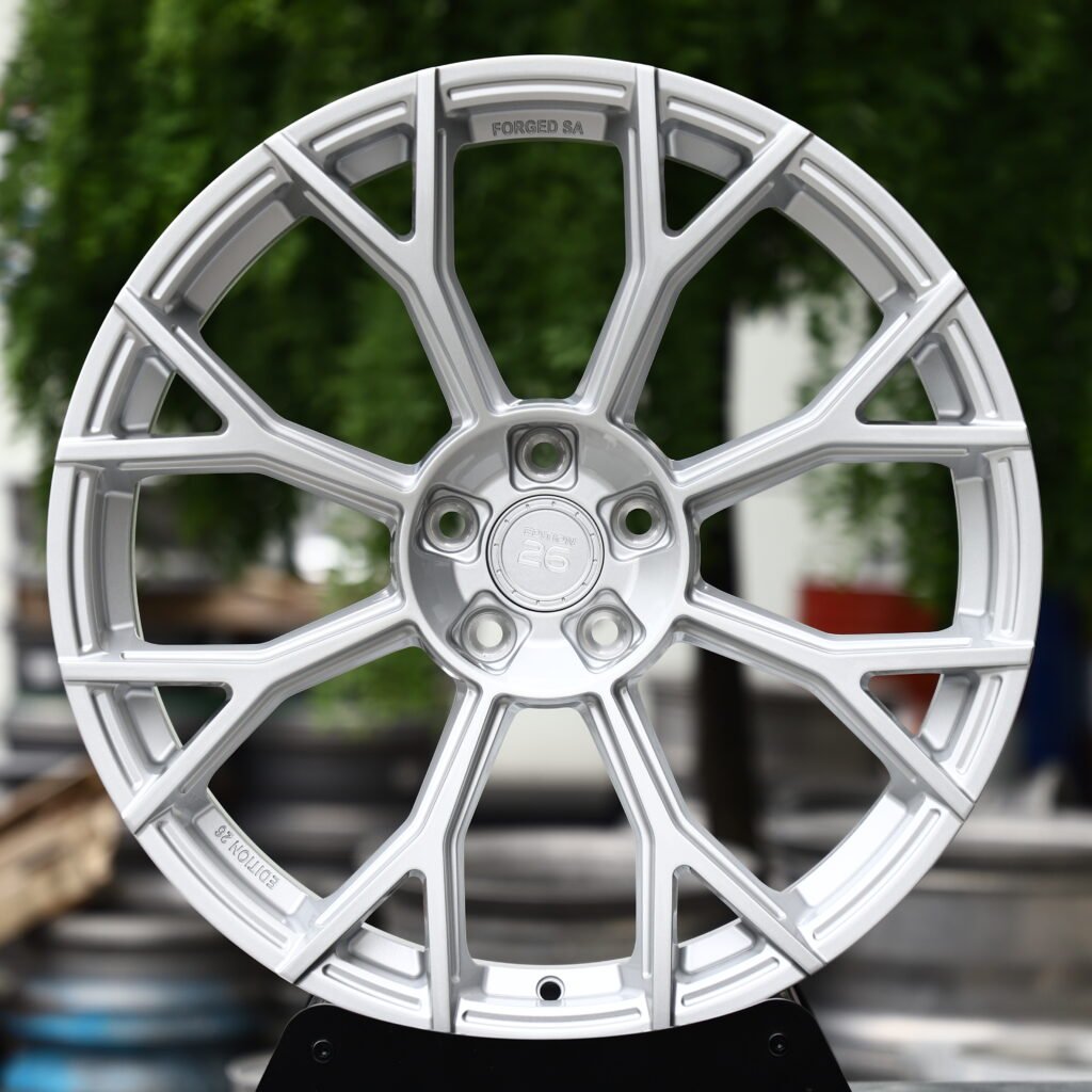 EDITION 26 Matte Silver 10-Spoke Y-Design Forged Wheels – Audi RS5 Sedan Fitment (20-21in, 5×112) Монолитные кованые диски (Monoblock)