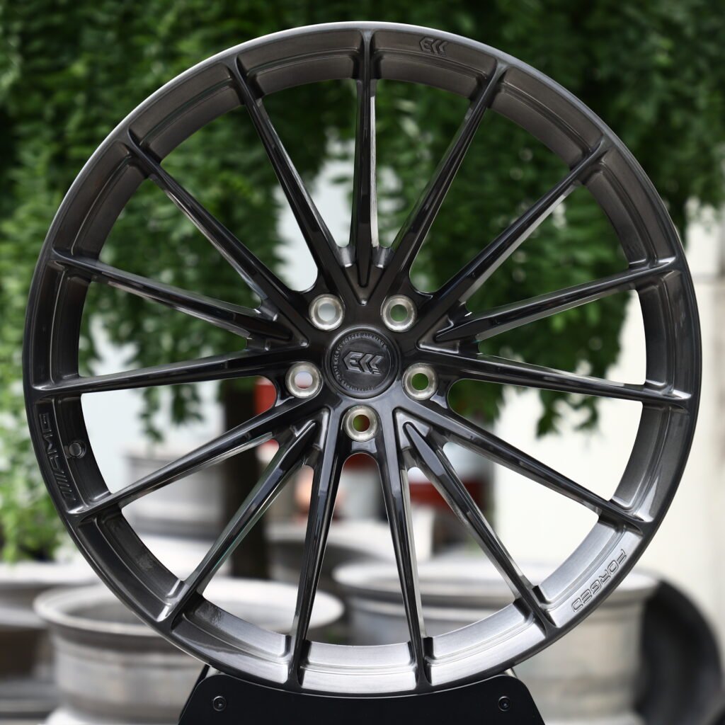 EKK Clear Black Tint 15-Spoke Forged Wheels – BMW M3 CS Handschalter Fitment (19-22in, 5×112) Монолитные кованые диски (Monoblock)