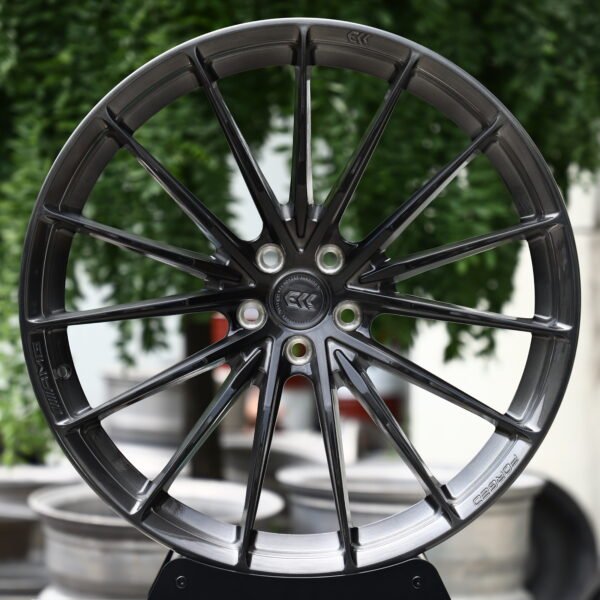 BMW M3 CS Handschalter wheels – EKK Clear Black Tint 15-Spoke, front view
