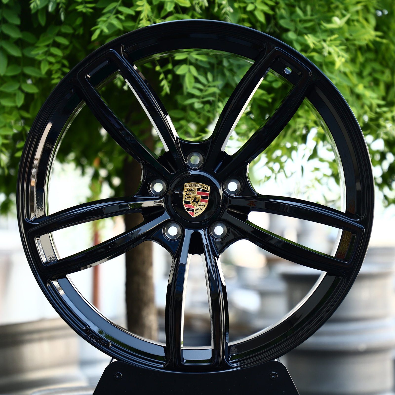 Porsche 911 Turbo S Forged Wheels – Gloss Black 5-Spoke, front view