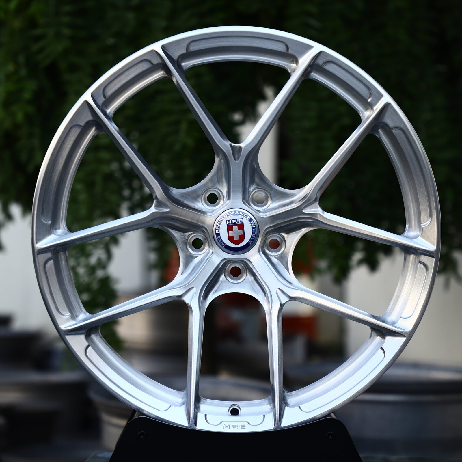 HRE P101-Style Brushed Silver 5-Spoke Y-Design Forged Wheels – Mercedes-Benz S-Class Maybach, front view