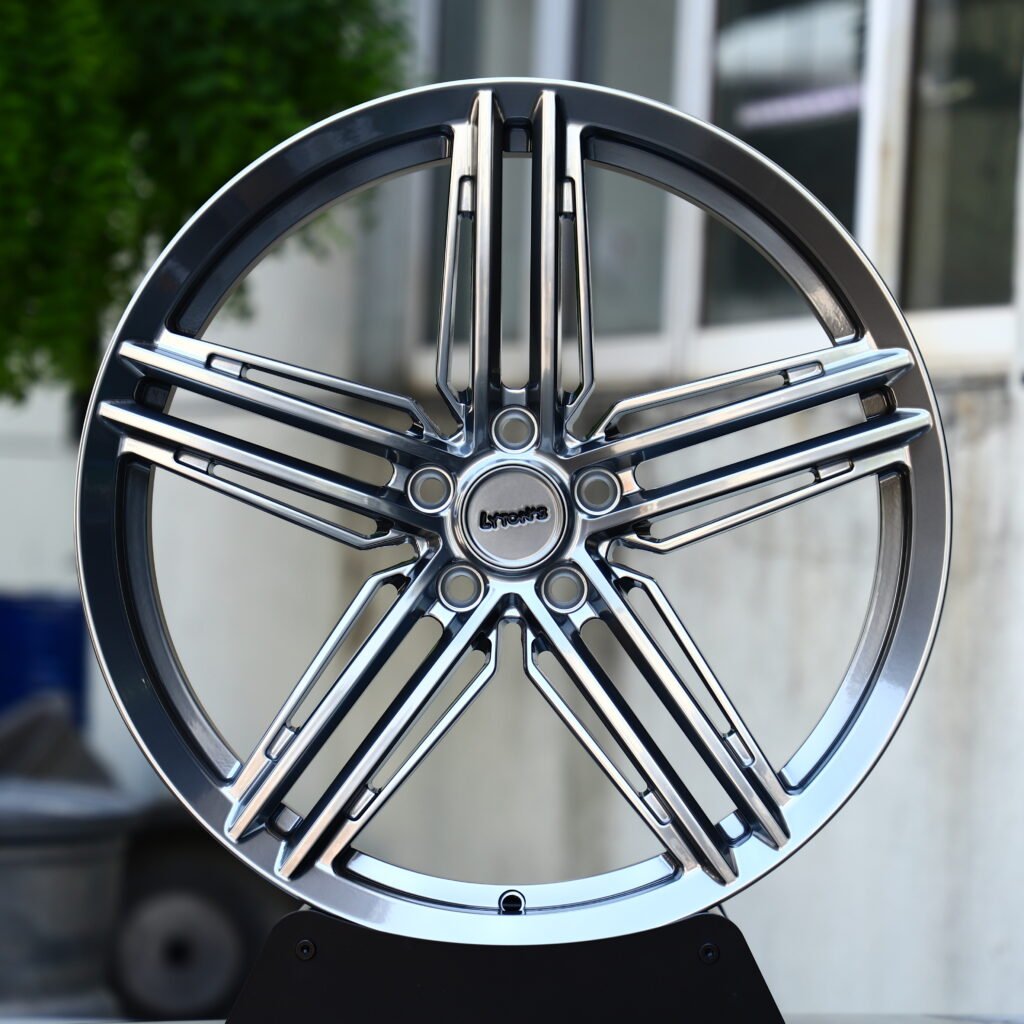 Metallic Gray 5-Spoke Y-Design Forged Wheels – Audi RS5 Sedan Fitment (19-22in, 5×112) Монолитные кованые диски (Monoblock)