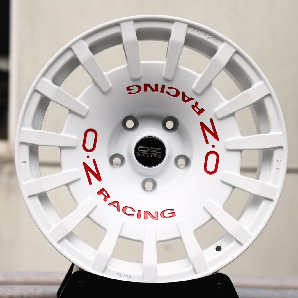 OZ RACING Gloss White Mesh Multi-Spoke Forged Wheels – Alfa Romeo Giulia Quadrifoglio Luna Rossa Fitment (19-22in, 5×110) Реплика кованых дисков