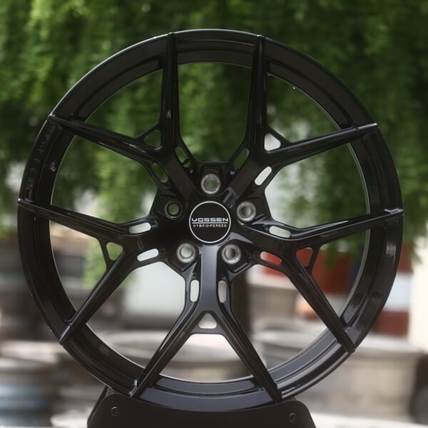 Mercedes-Benz S-Class Maybach wheels – Gloss Black 10-Spoke Y-Design (VOSSEN HF-5-Style), front view