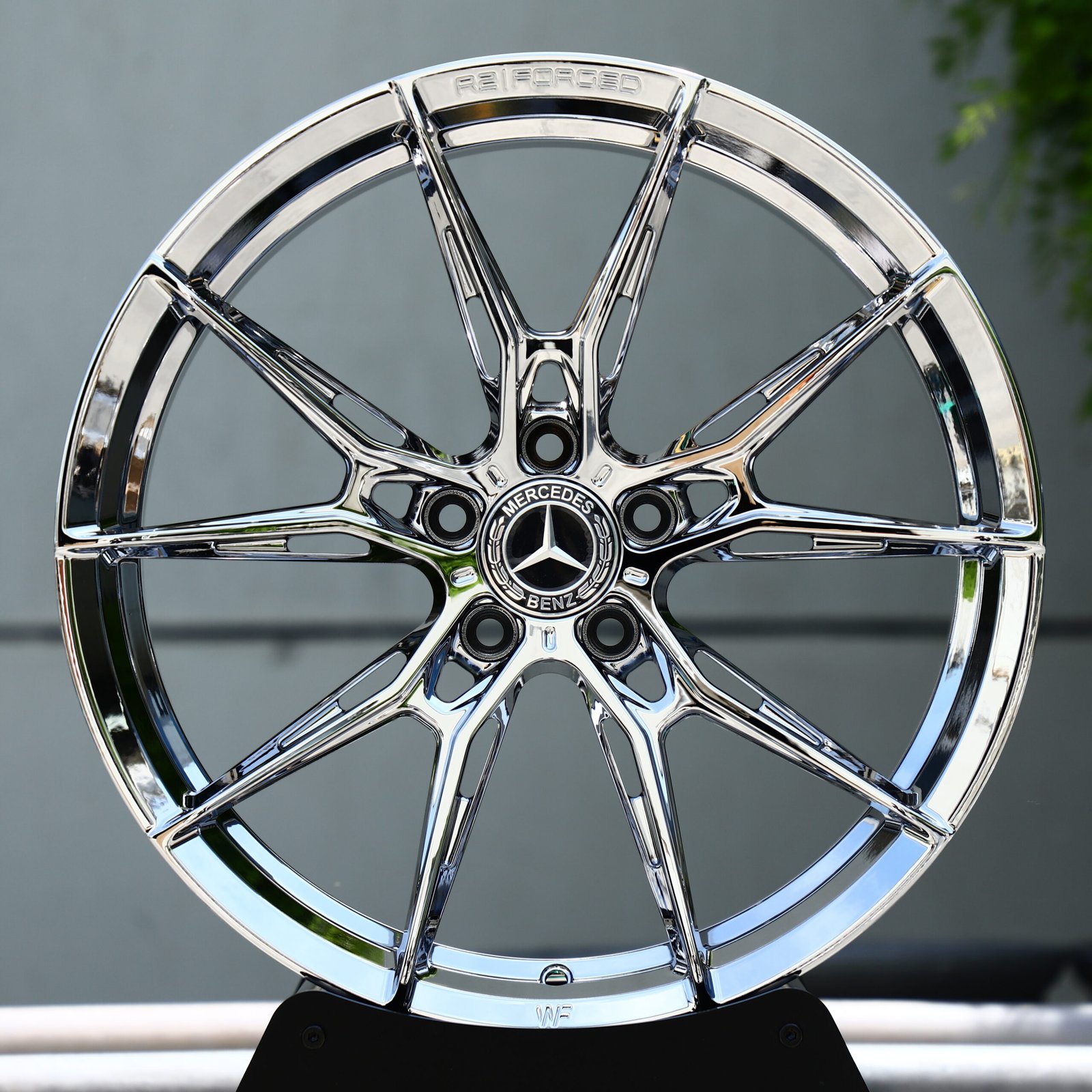 Mercedes-Benz OEM-Style Chrome Silver 10-Spoke Y-Design Forged Wheels – Mercedes-Benz S-Class, front view