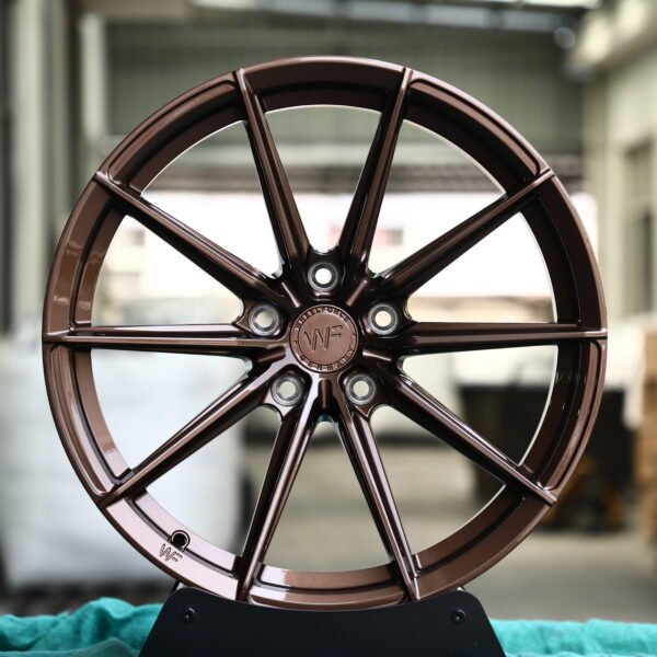 BMW M3 CS Handschalter wheels – WF Gloss Bronze Red 10-Spoke Y-Design, front view