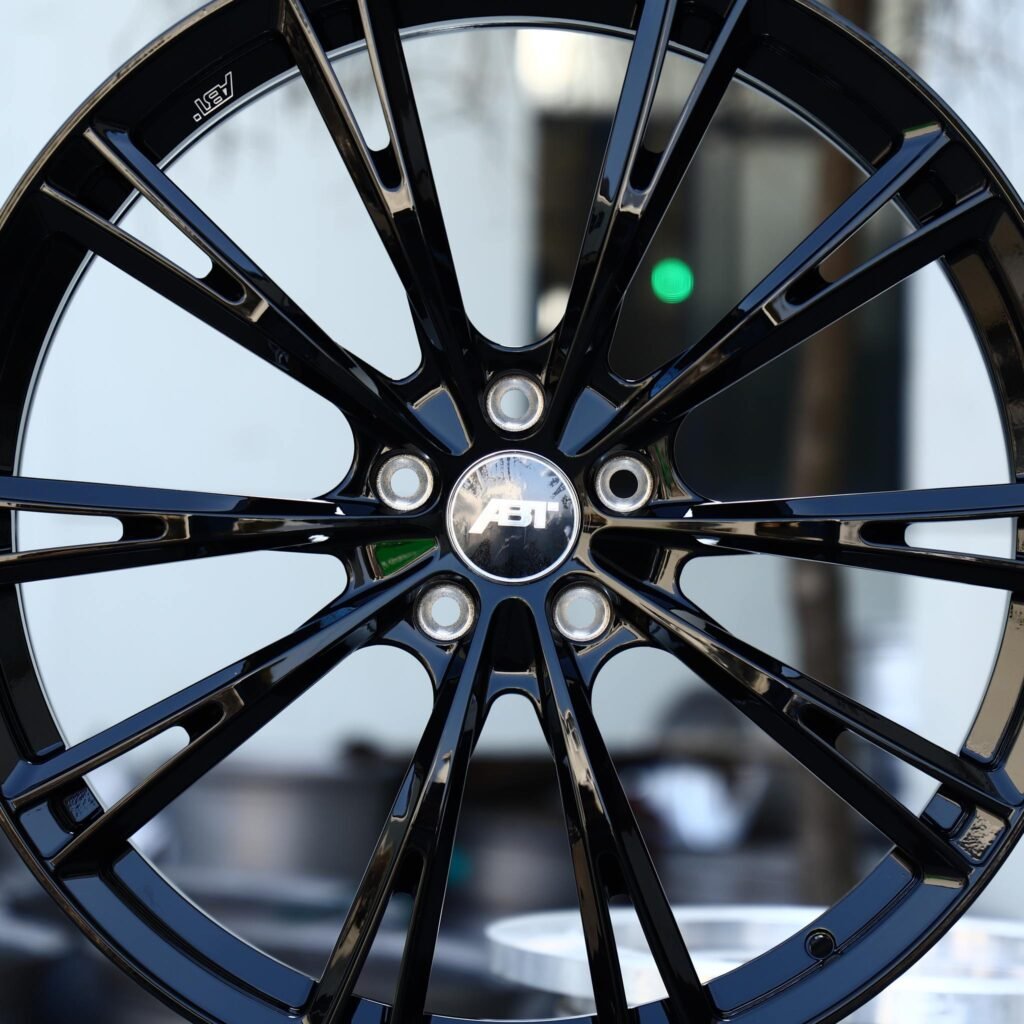 Audi RS3 8Y wheels – Gloss Black 10-Spoke (ABT-Style), lip and barrel detail