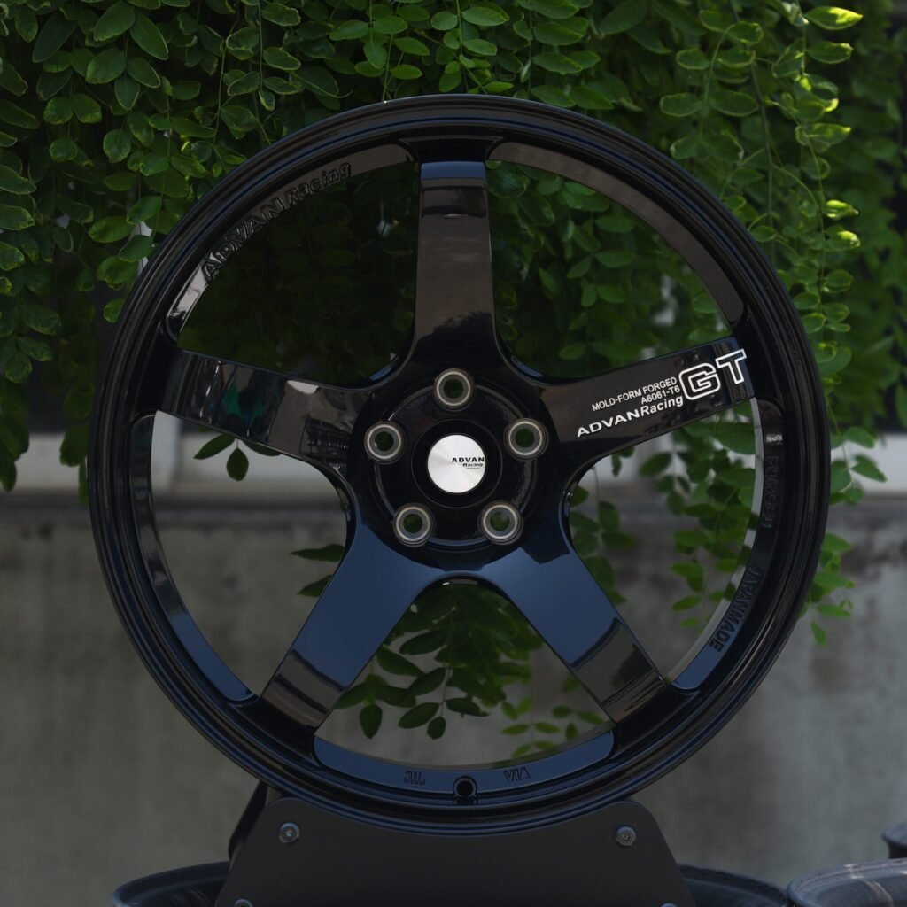 Honda S2000 wheels – Advan Racing Gloss Black 5-Spoke Deep Lip, front view
