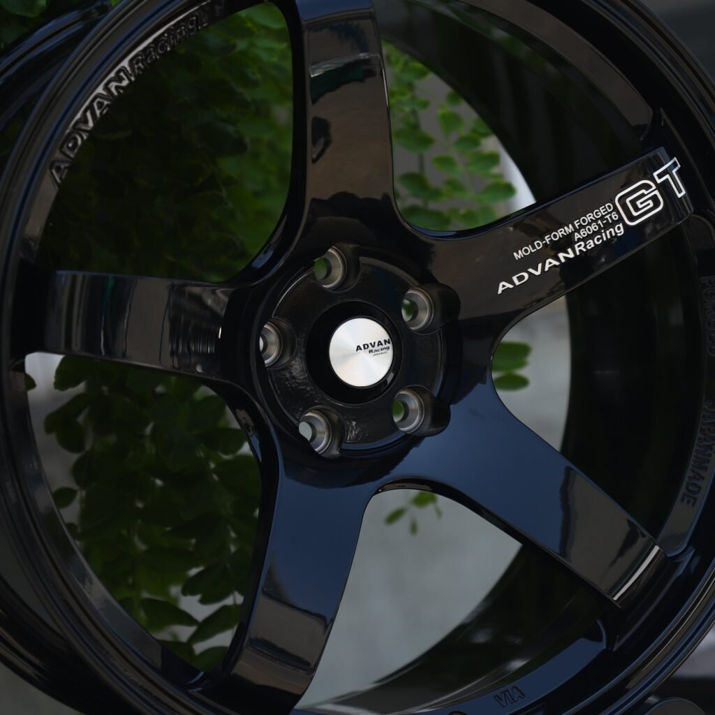 Subaru WRX wheels – Advan Racing Gloss Black 5-Spoke Deep Lip, lip and barrel detail