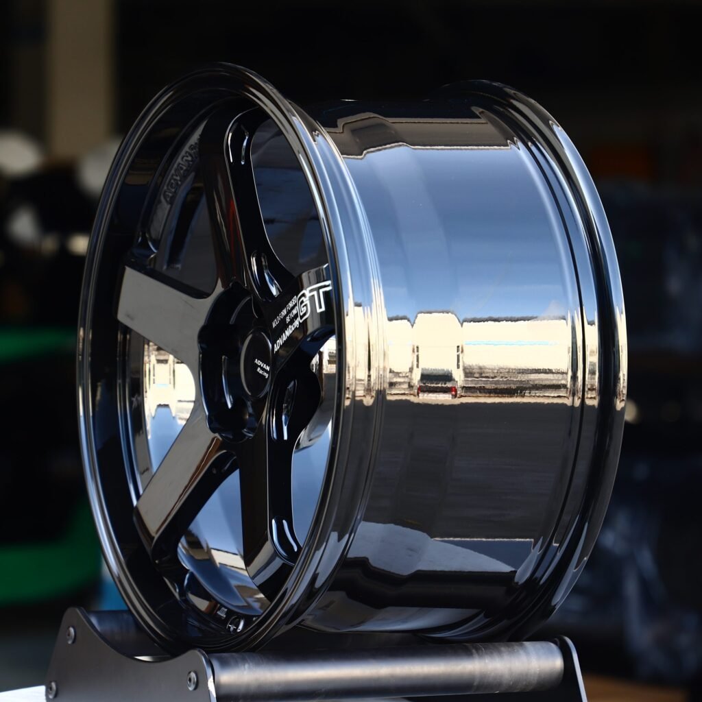 Advan Racing Gloss Black 5-Spoke Racing Forged Wheels - BMW M3 / Audi RS5 Fitment (5-Lug) view 4