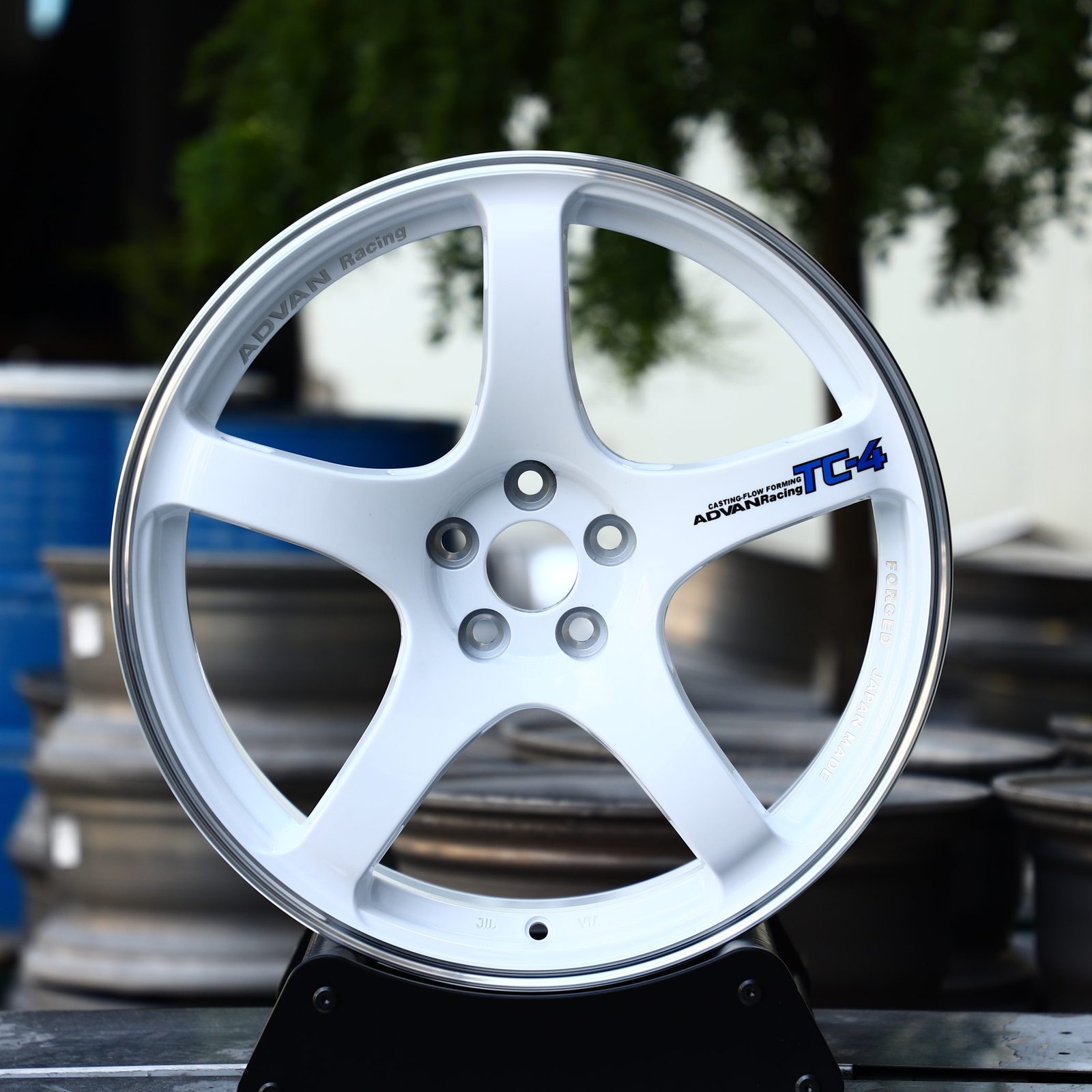 Honda S2000 wheels – Advan Racing Gloss White 5-Spoke Racing, front view