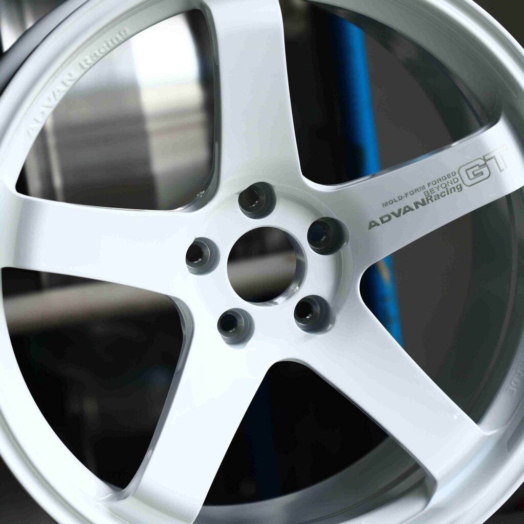 Advan Racing Gloss White 5-Spoke Racing Forged Wheels - BMW M3 / Audi RS5 Fitment (5-Lug) view 4