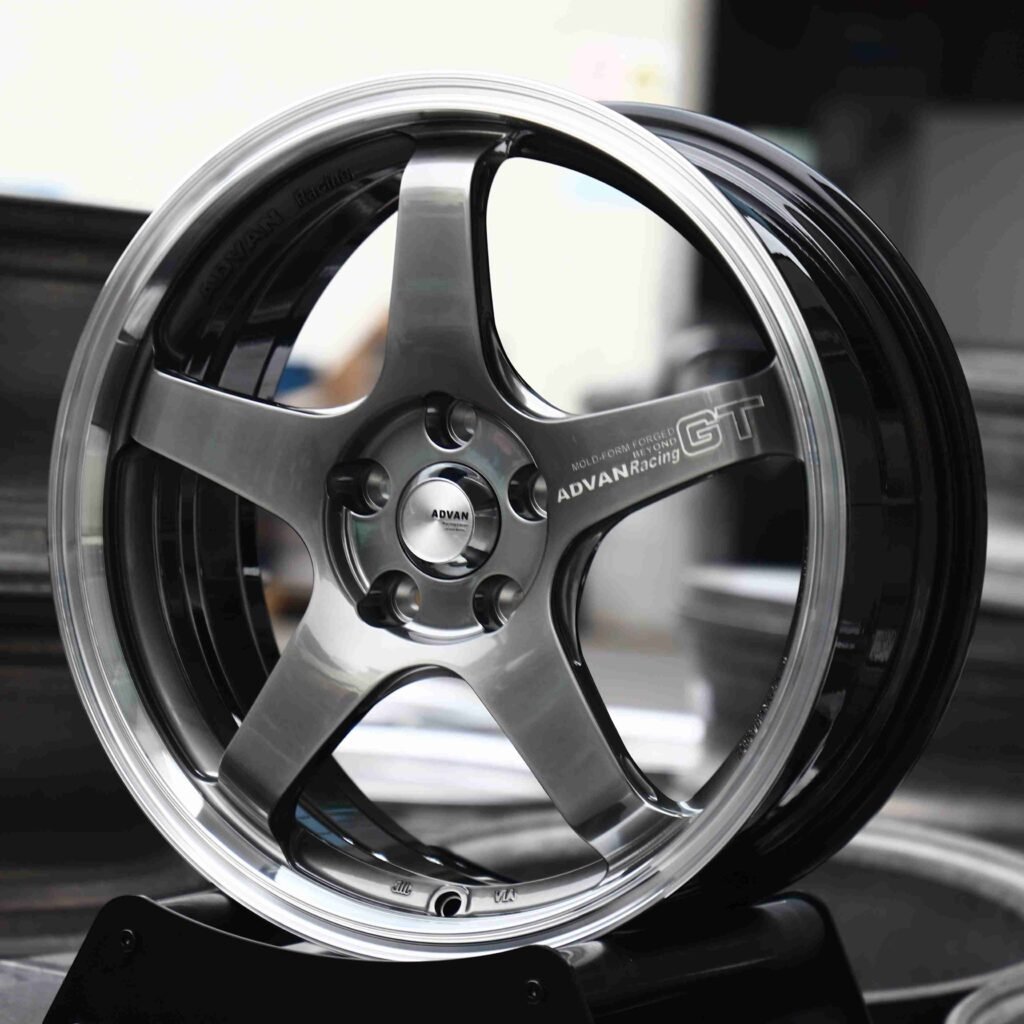 Honda Civic Type R wheels – Metallic Gray 5-Spoke (Advan Racing GT-Style), angled view
