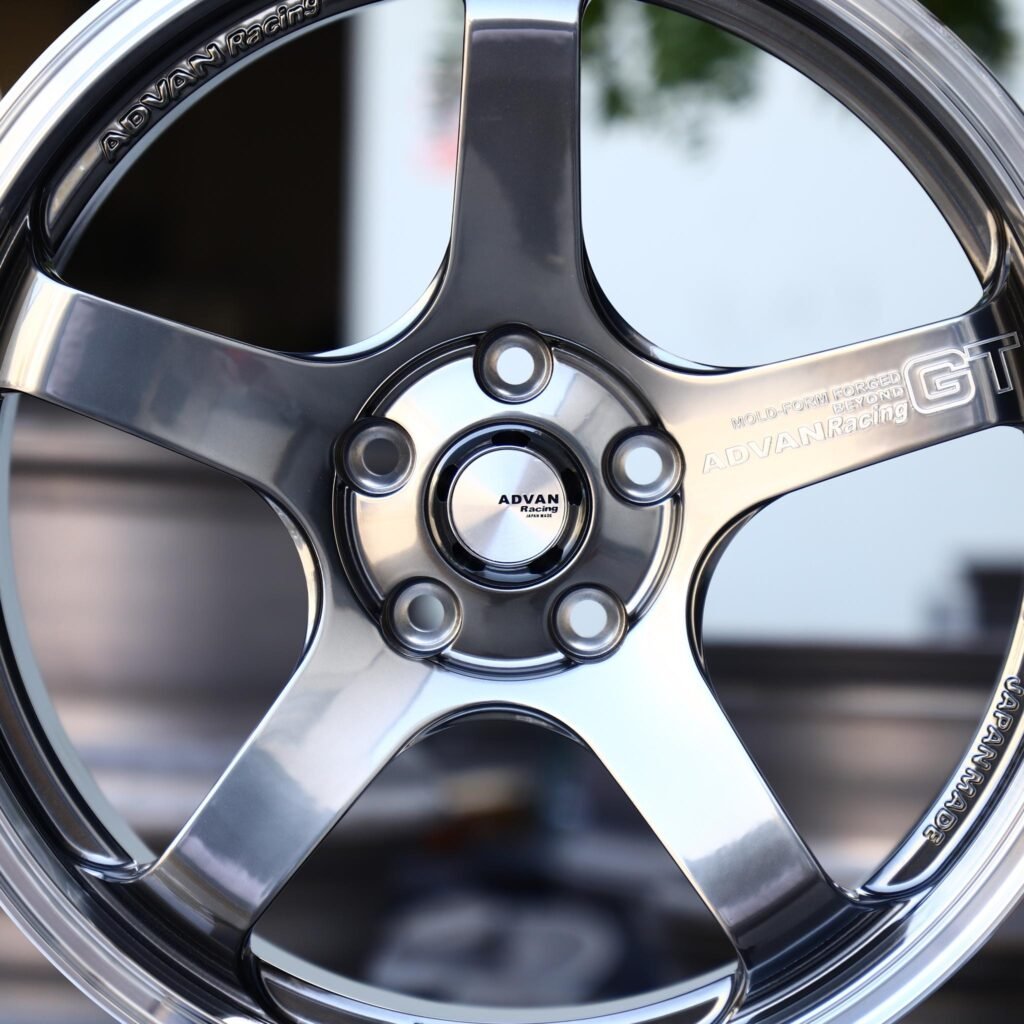 Subaru BRZ wheels – Metallic Gray 5-Spoke Deep Lip (Advan Racing GT-Style), lip and barrel detail