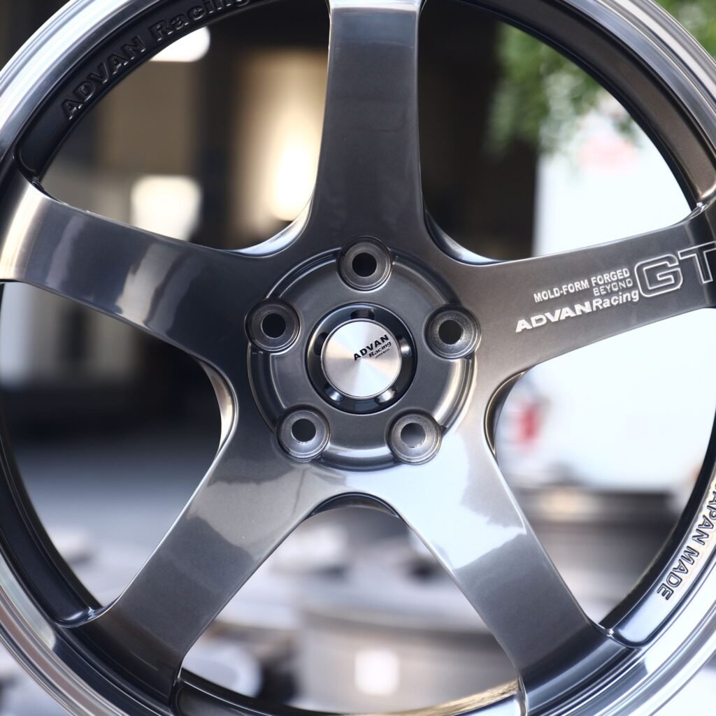 Subaru BRZ wheels – Metallic Gray 5-Spoke (Advan Racing GT-Style), lip and barrel detail