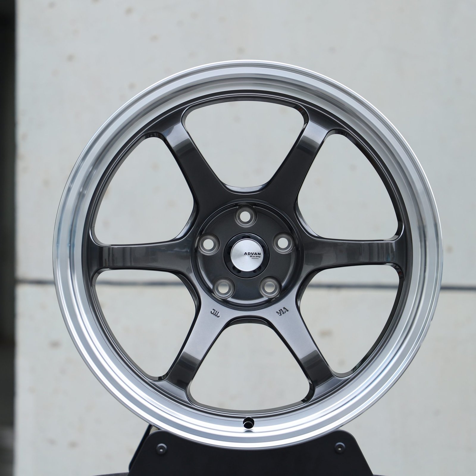 Honda S2000 wheels – Advan Racing Metallic Gray 6-Spoke Deep Lip, front view