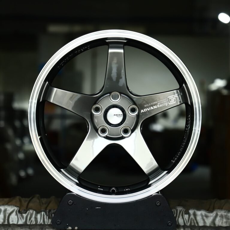 Honda S2000 wheels – Advan Racing Metallic Gray / Gray 5-Spoke Racing, front view