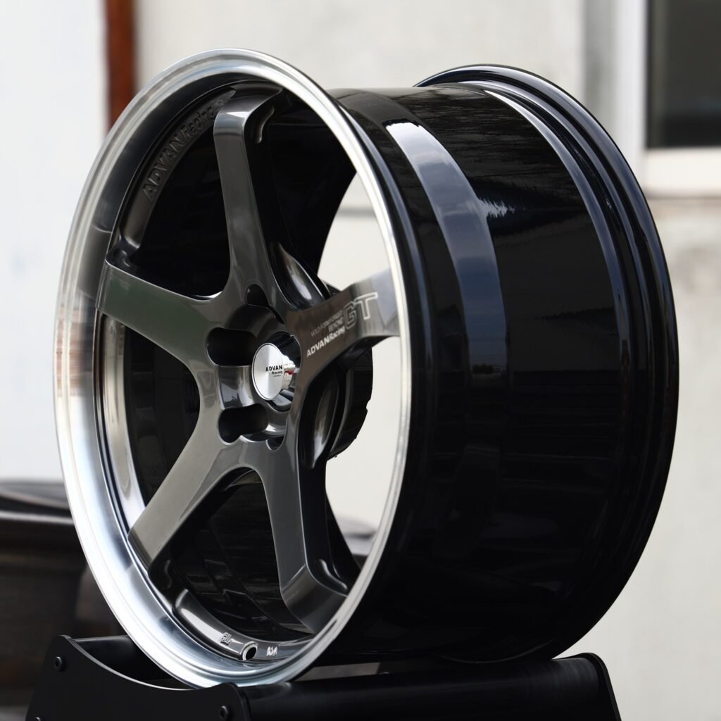 5x130 wheels – Gunmetal 5-Spoke Polished Deep Lip (Advan Racing-Style), side view